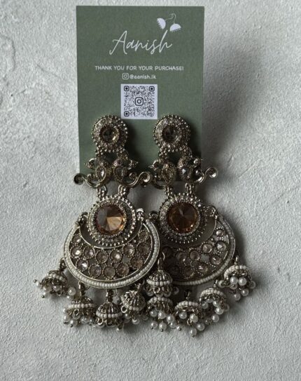 Dull Gold Earrings with Pearls
