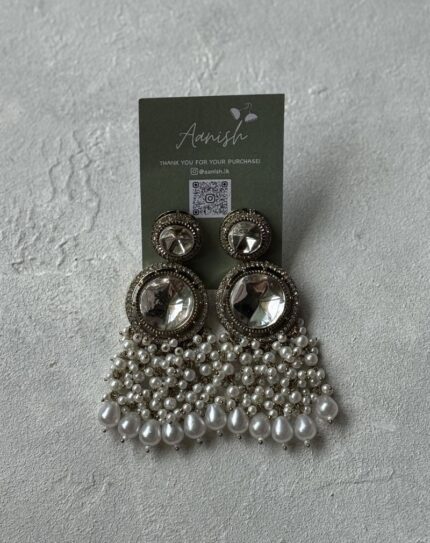 Dull Gold Earrings with Pearls