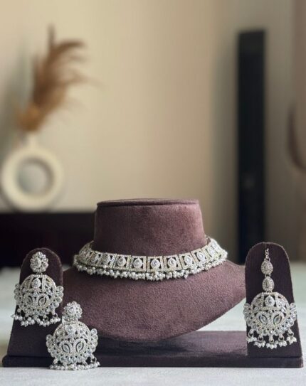 Zei Choker Set