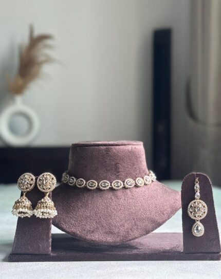 Zei Choker Set