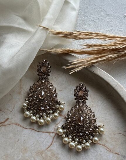 Gold Stone With Cream Pearls